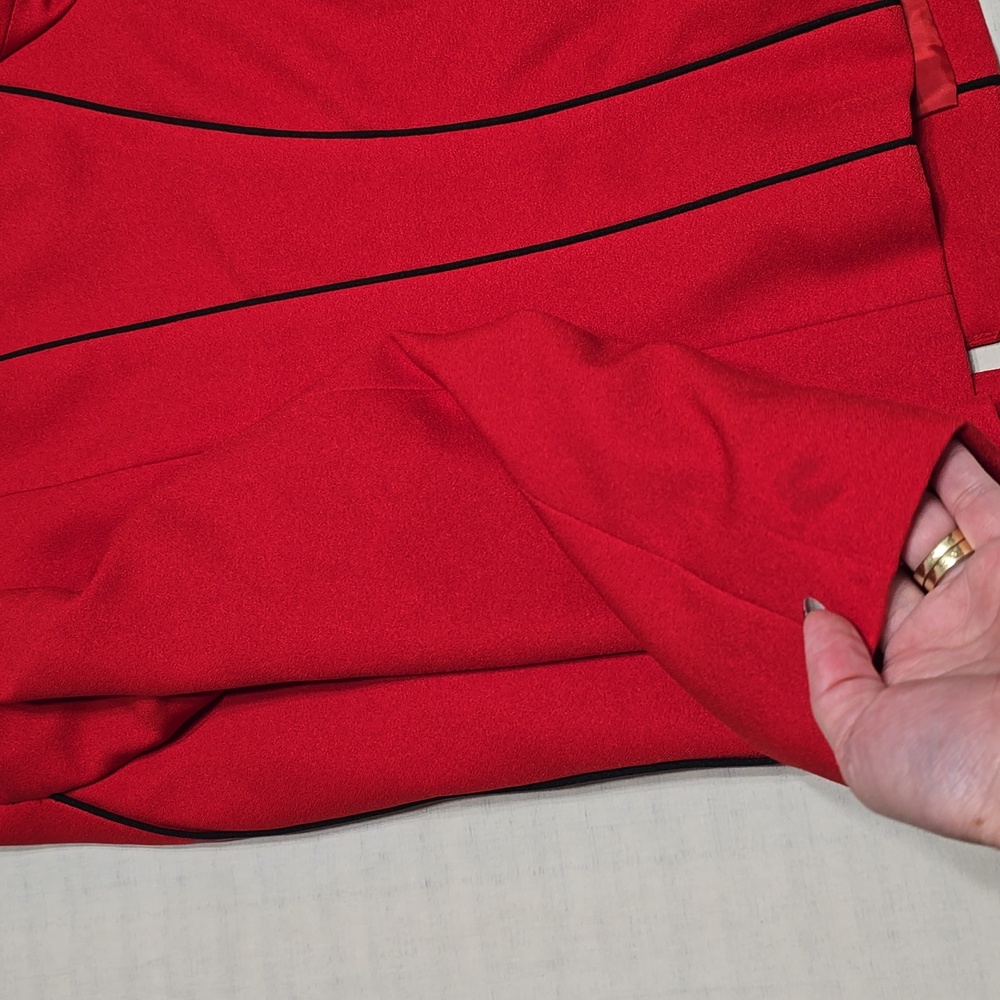 Kasper Women's Red Jacket with Black Accents - Picture 10 of 10